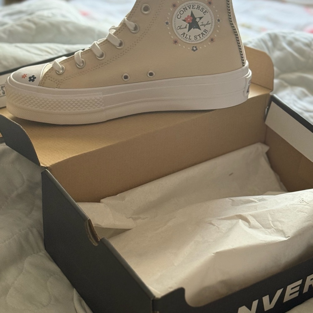Converse(Platform) - Picture 2 of 6